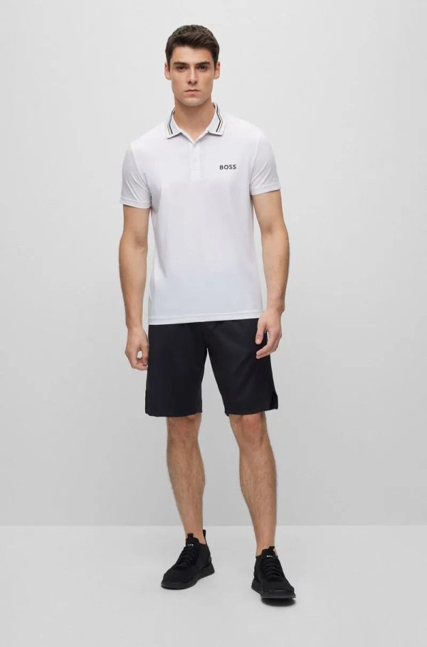 Polo Branca Com Logo Em Contraste E Listra No Colarinho - Image 2