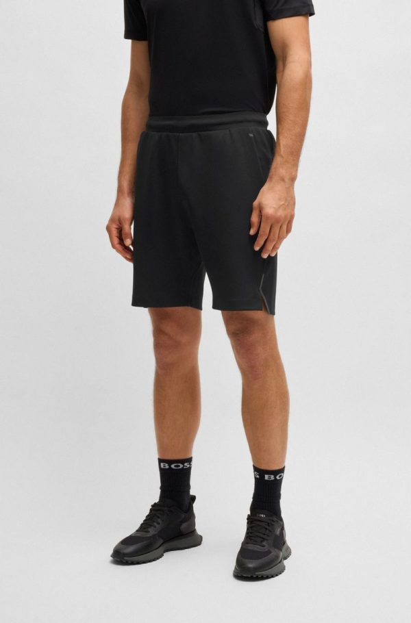 Shorts Com Elasticidade Ativa E Detalhes Refletores - Image 5